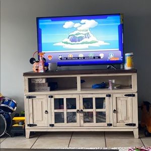 Meet your Posher, Linoy